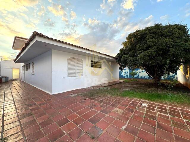 Casa para Venda em Botucatu - 4