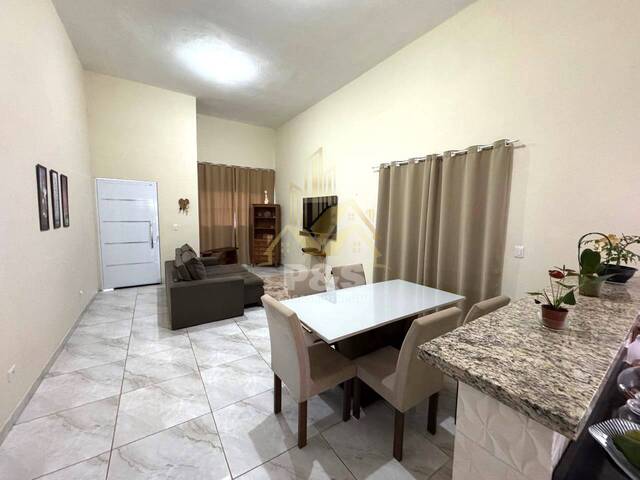 #0174 - Casa para Venda em Botucatu - SP