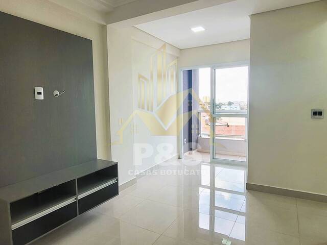 #0181 - Apartamento para Venda em Botucatu - SP
