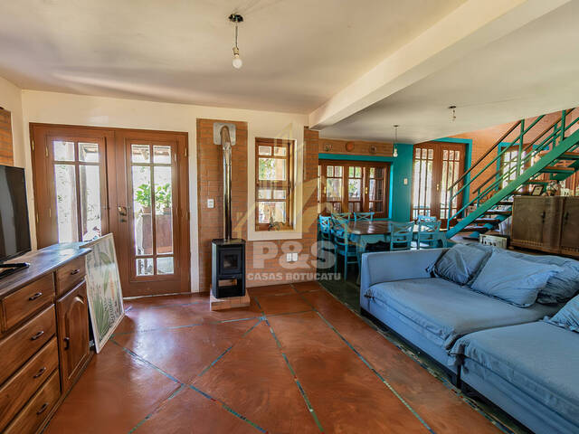 #0186 - Casa para Venda em Botucatu - SP