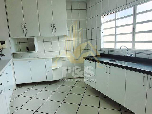 #0189 - Casa para Venda em Botucatu - SP