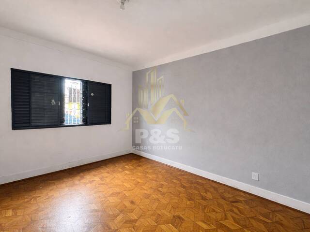 #0202 - Casa para Venda em Botucatu - SP