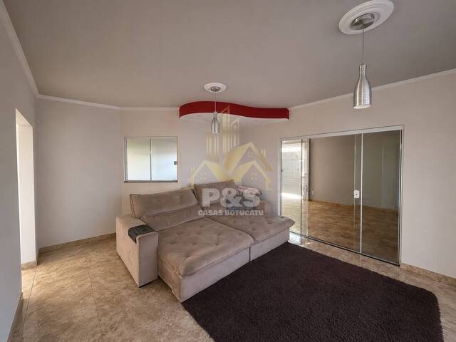 #0214 - Casa para Venda em Botucatu - SP